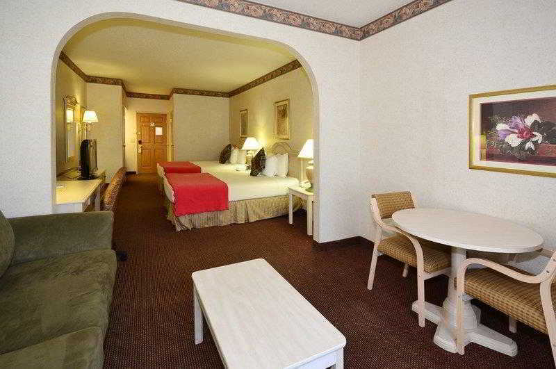 Best Western Plus Des Moines West Inn & Suites Clive Værelse billede