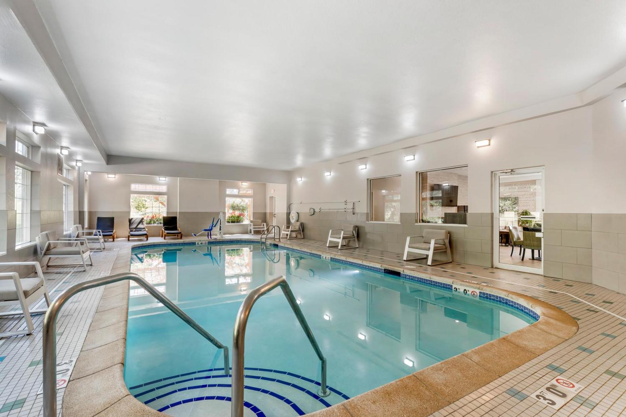 Best Western Plus Des Moines West Inn & Suites Clive Eksteriør billede
