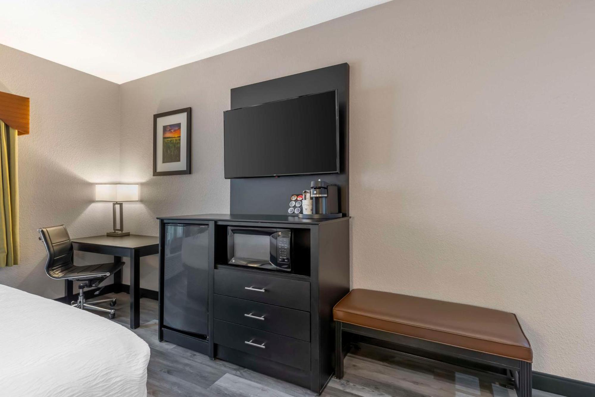 Best Western Plus Des Moines West Inn & Suites Clive Eksteriør billede